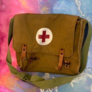 Army surplus medical bag